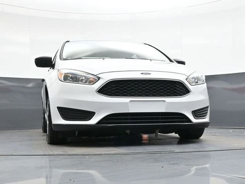 Used 2015 Ford Focus S FWD image 38