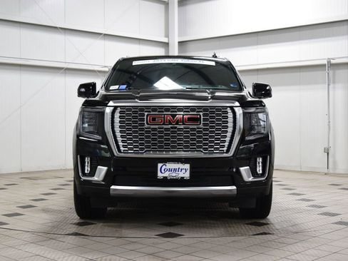 Used 2024 GMC Yukon XL Denali w/ Advanced Technology Package AWD/4WD image 2