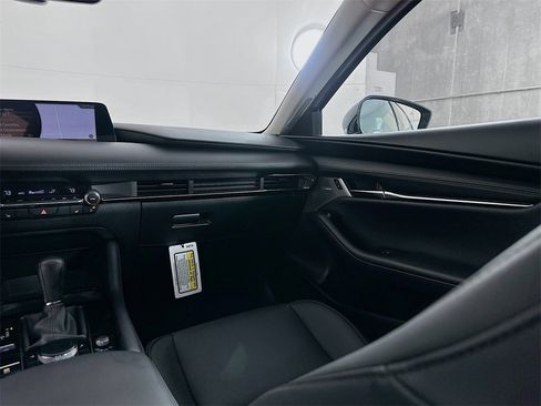 Certified 2025 MAZDA MAZDA3 2.5 Turbo Sedan w/Premium Plus image 24