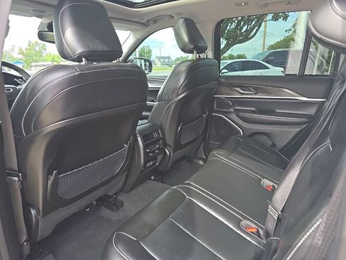 Used 2022 Jeep Grand Cherokee Limited 4xe AWD/4WD image 17