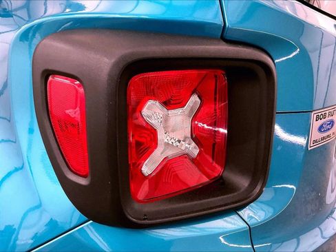 Used 2021 Jeep Renegade Latitude image 28