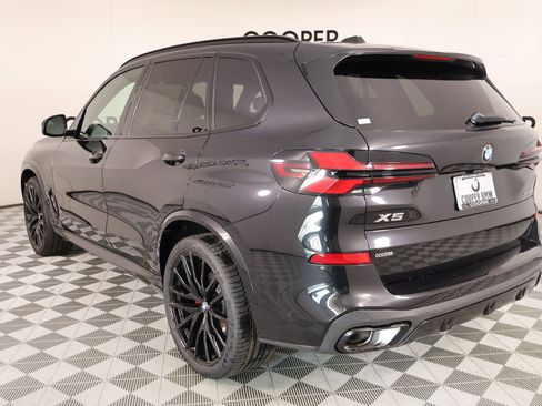 New 2026 BMW X5 xDrive40i w/ M Sport Package AWD/4WD image 24