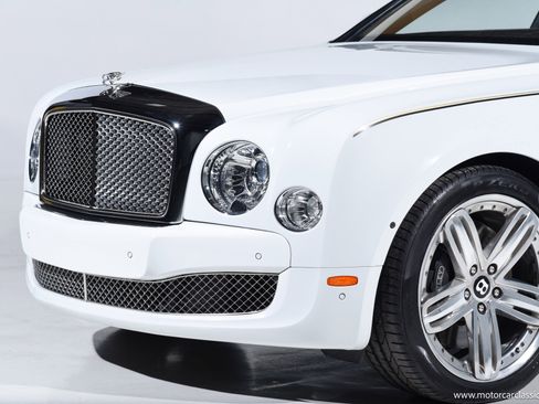Used 2012 Bentley Mulsanne image 16