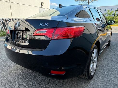 Used 2013 Acura ILX w/ Premium Package FWD image 16