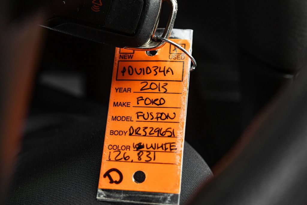 Used 2013 Ford Fusion SE FWD image 20
