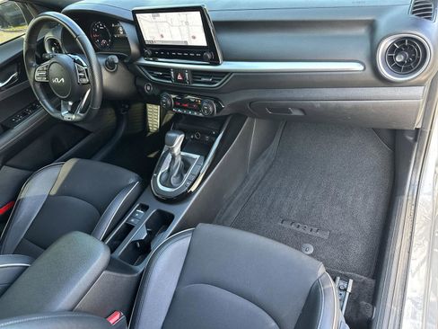 Used 2023 Kia Forte GT-Line w/ GT-Line Premium Package image 19
