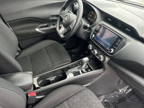 Used 2023 Nissan Kicks SV w/ Exterior Package FWD image 16