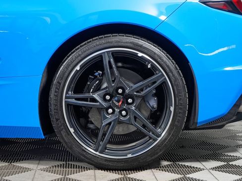 Used 2021 Chevrolet Corvette Stingray Preferred Cpe w/ 2LT RWD image 17