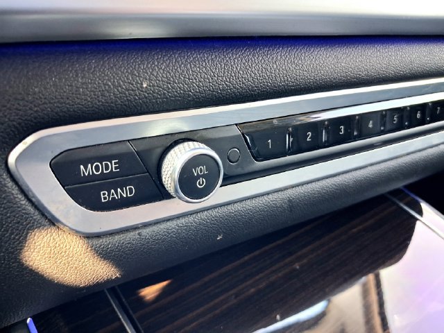 Used 2019 BMW X7 xDrive40i w/ Premium Package AWD/4WD image 23