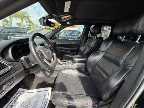 Used 2019 Jeep Grand Cherokee Trailhawk w/ Trailhawk Luxury Group AWD/4WD image 18