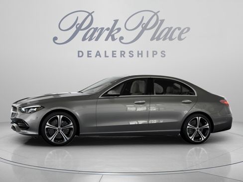 Used 2023 Mercedes-Benz C 300 Sedan image 4