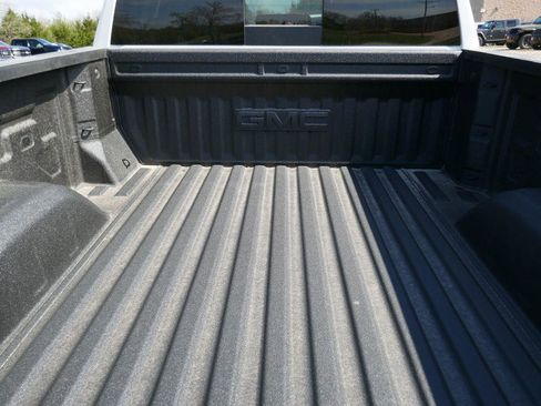 New 2026 GMC Sierra 1500 SLT AWD/4WD image 7