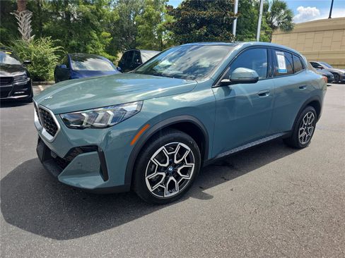 Used 2026 BMW X2 xDrive28i AWD/4WD image 6