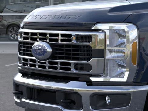 New 2025 Ford F250 XLT image 17