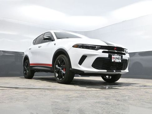 Used 2023 Dodge Hornet GT w/ Track Pack image 43