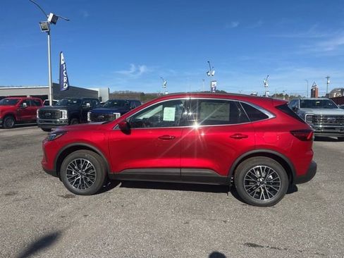 New 2026 Ford Escape SE w/ PHEV Premium Package FWD image 6