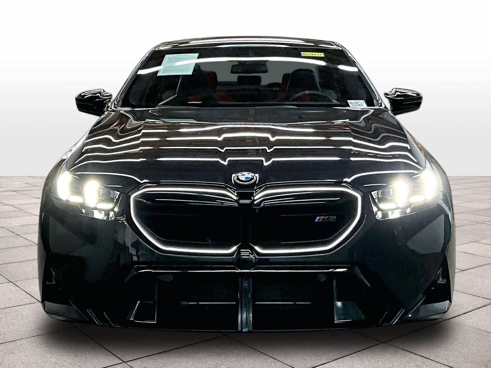 Used 2025 BMW M5 AWD/4WD image 3