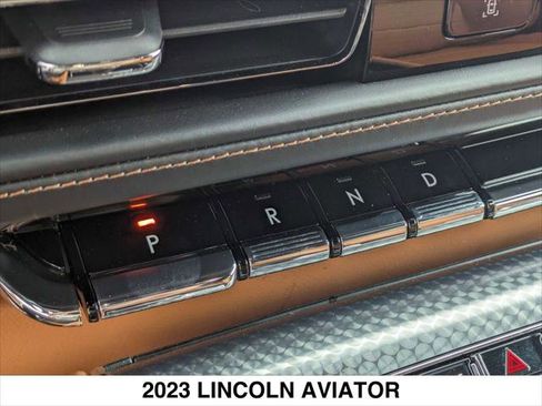 Used 2023 Lincoln Aviator Black Label w/ Dynamic Handling Package AWD/4WD image 23