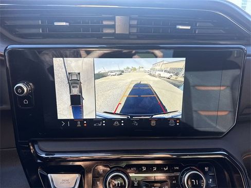 Used 2024 GMC Sierra 1500 AT4 w/ Technology Package image 17