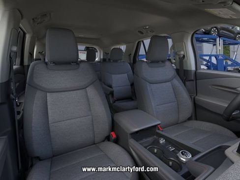 New 2026 Ford Explorer Active RWD image 10