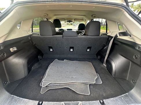 Used 2020 Subaru Crosstrek 2.0i image 17