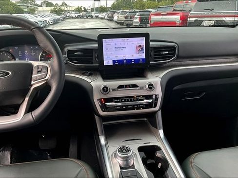 Used 2024 Ford Explorer Timberline w/ Timberline Technology Package image 9