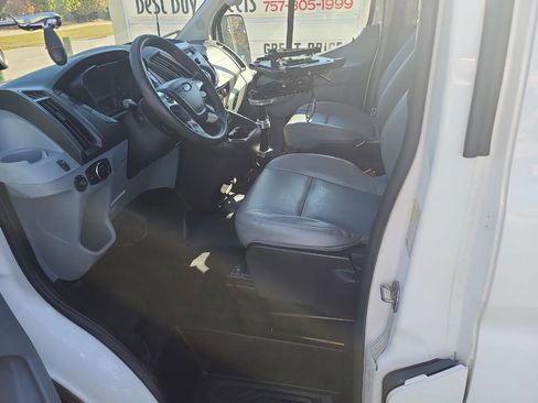 Used 2016 Ford Transit 250 148 Low Roof image 12