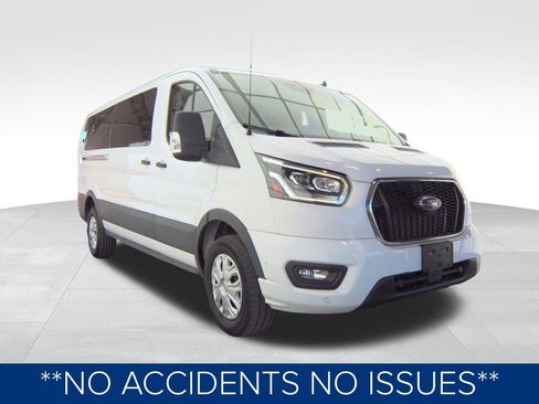 Used 2023 Ford Transit 350 XLT image 2