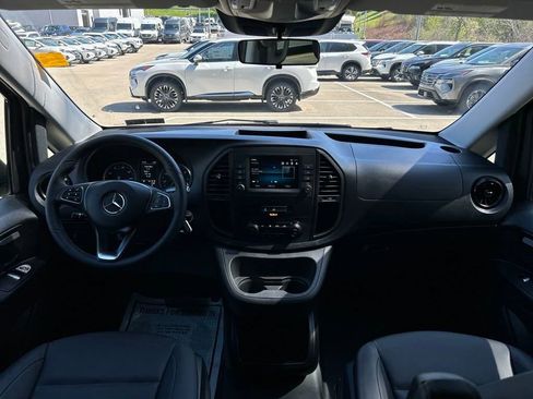 New 2023 Mercedes-Benz Metris Passenger image 12
