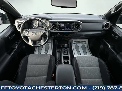 Used 2021 Toyota Tacoma TRD Sport w/ Technology Package AWD/4WD image 15