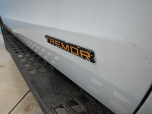 New 2026 Ford Expedition Tremor image 30