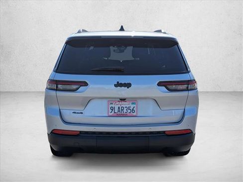 Used 2023 Jeep Grand Cherokee L Laredo AWD/4WD image 7