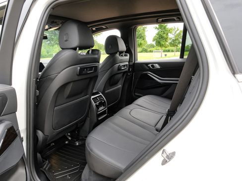 Used 2020 BMW X5 sDrive40i w/ Convenience Package RWD image 36