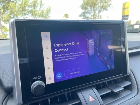 Used 2025 Toyota RAV4 XLE w/ Convenience Package image 20