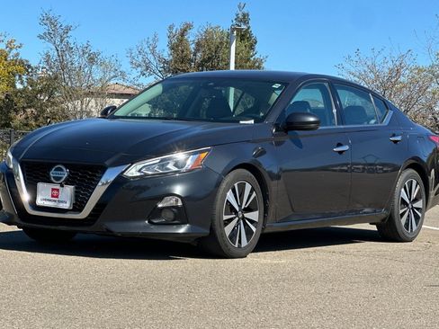 Used 2019 Nissan Altima 2.5 SL FWD image 8