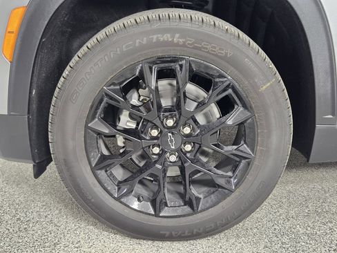 New 2026 Chevrolet Traverse LT w/ Midnight/Sport Edition FWD image 13