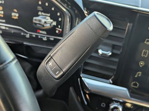 Used 2024 GMC Sierra 1500 Elevation image 30