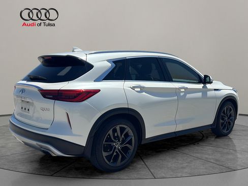 Used 2019 INFINITI QX50 Essential w/ Sensory Package AWD/4WD image 7