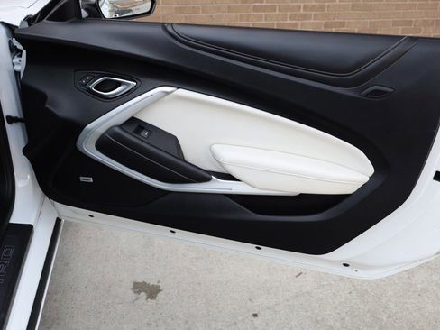 Used 2021 Chevrolet Camaro SS image 22