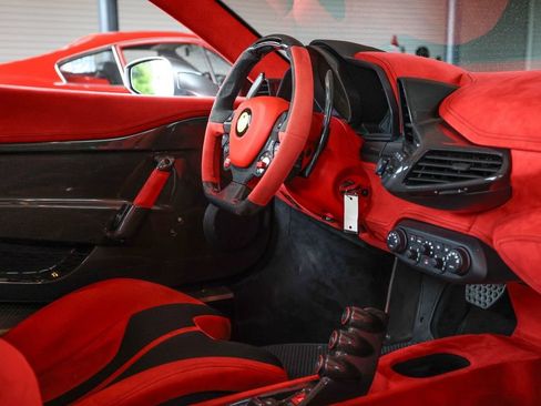 Used 2015 Ferrari 458 Speciale A RWD image 51
