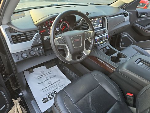 Used 2016 GMC Yukon SLT w/ HD Trailering Package image 18