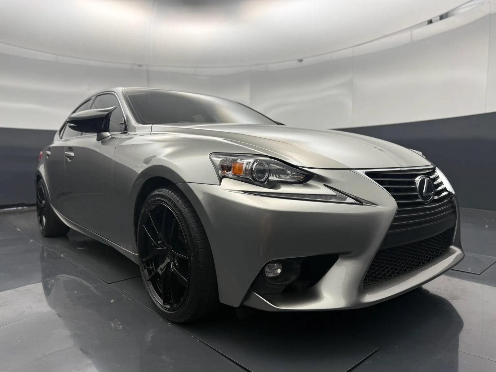 Used 2016 Lexus IS 200t RWD image 1