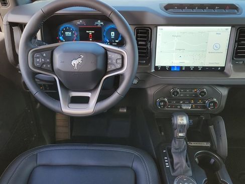 New 2025 Ford Bronco Badlands image 8