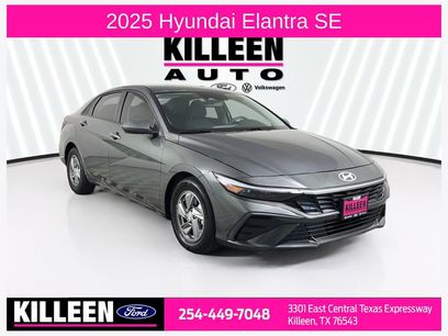 Used 2025 Hyundai Elantra SE