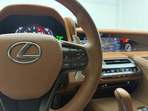 Used 2023 Lexus LC 500h w/ Dynamic Handling Package RWD image 21
