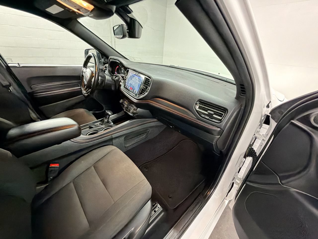 Used 2025 Dodge Durango GT AWD/4WD image 28