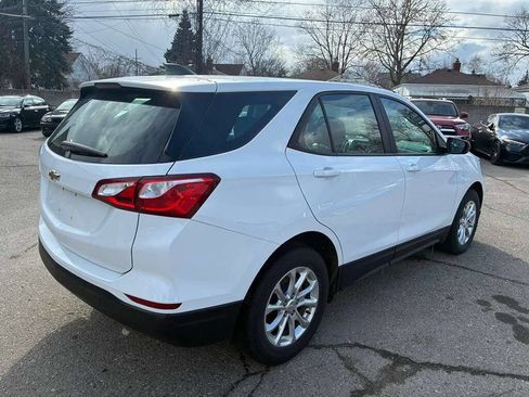 Used 2020 Chevrolet Equinox LS image 6