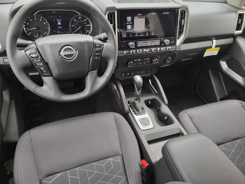 New 2026 Nissan Frontier SV w/ All-Weather Content Package AWD/4WD image 16
