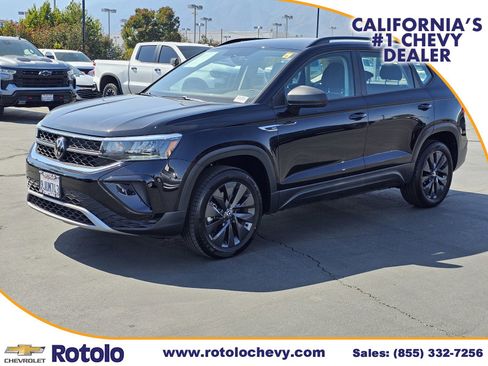 Used 2023 Volkswagen Taos S FWD image 3
