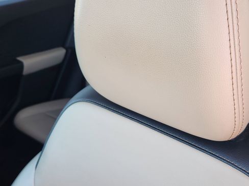 Used 2020 Ford Escape SEL image 18